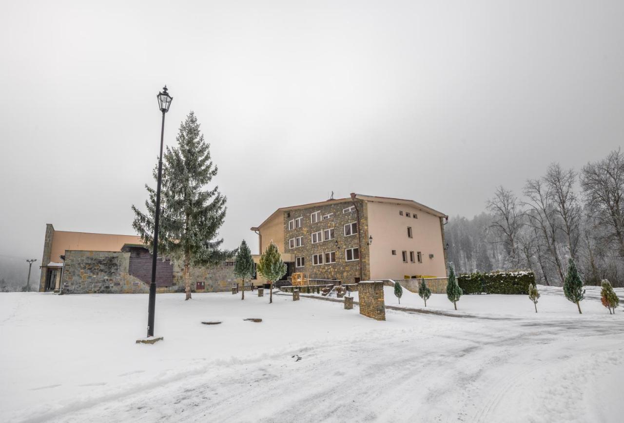 Grand Hotel Rooms Spisske Tomasovce Экстерьер фото
