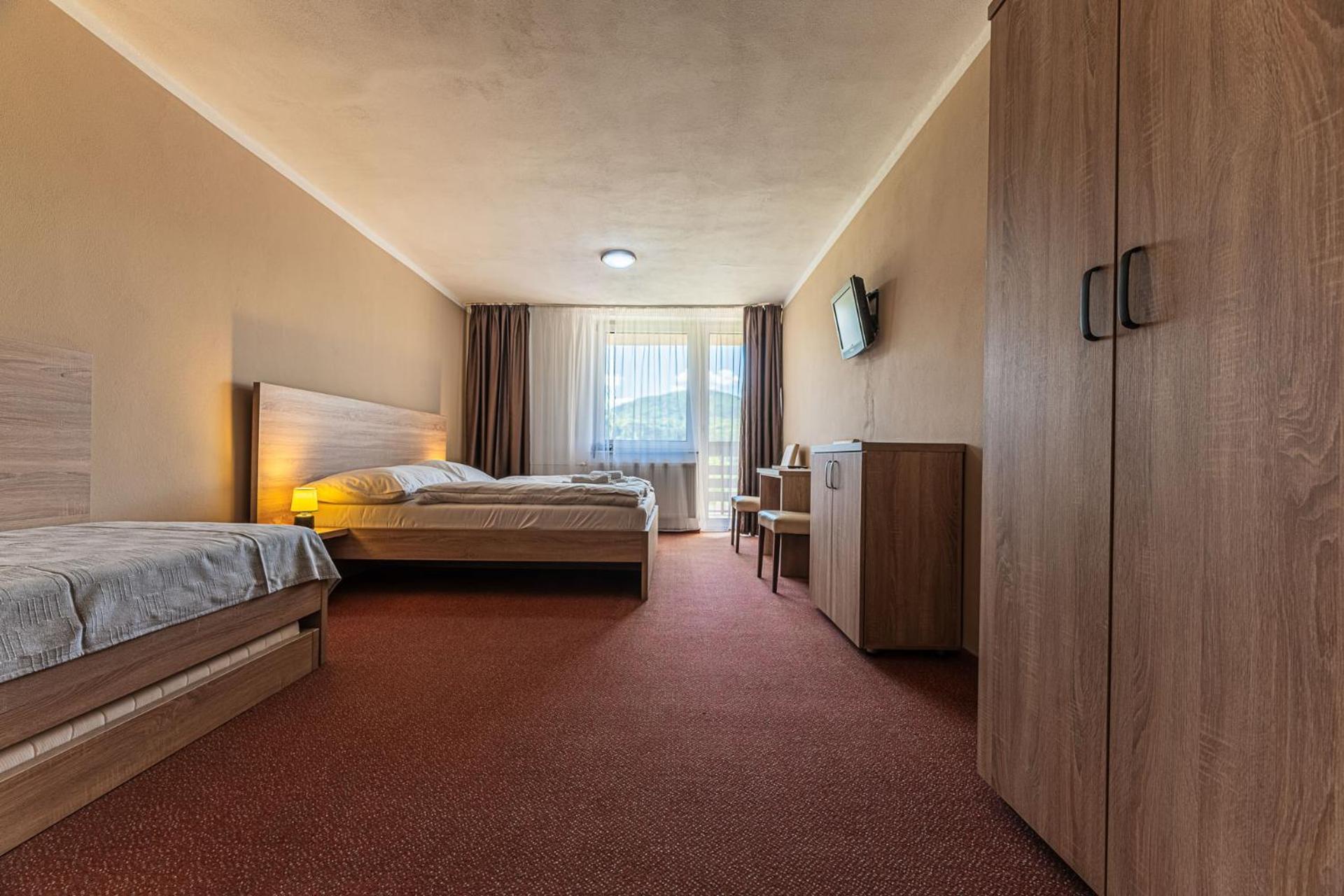 Grand Hotel Rooms Spisske Tomasovce Экстерьер фото