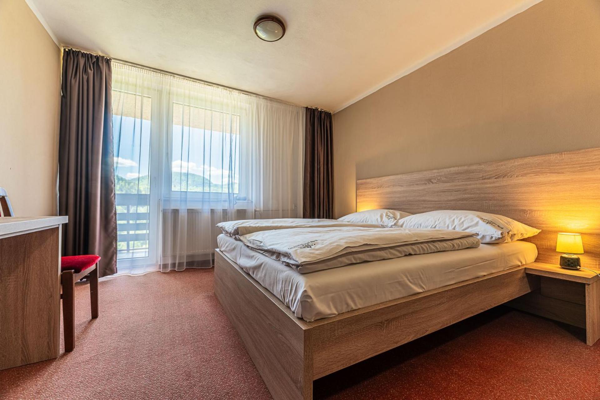 Grand Hotel Rooms Spisske Tomasovce Экстерьер фото