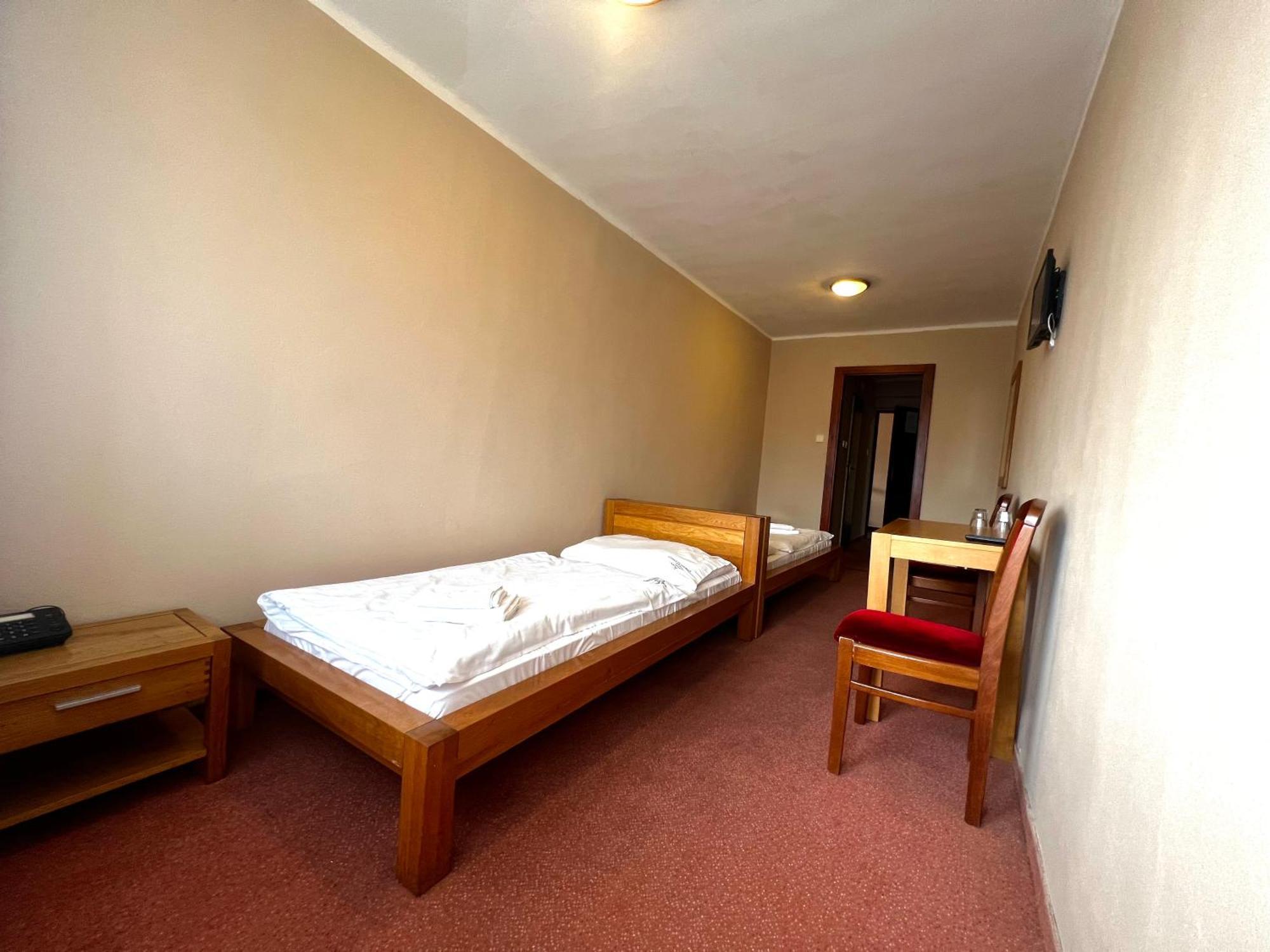 Grand Hotel Rooms Spisske Tomasovce Экстерьер фото
